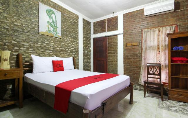 RedDoorz near Rumah Sakit Wirosaban