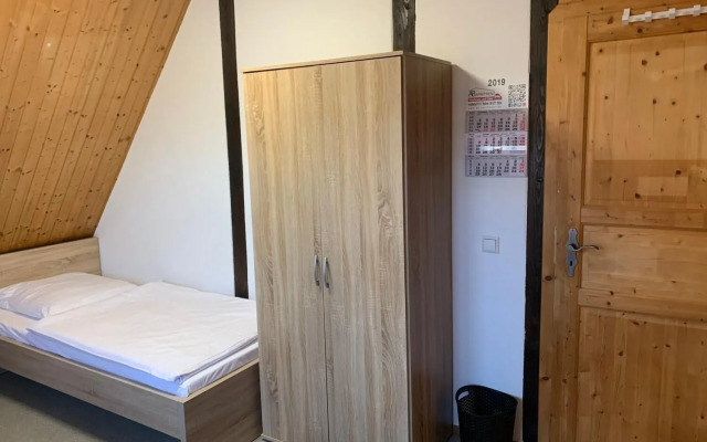 AB Apartment Objekt 122 - Hostel