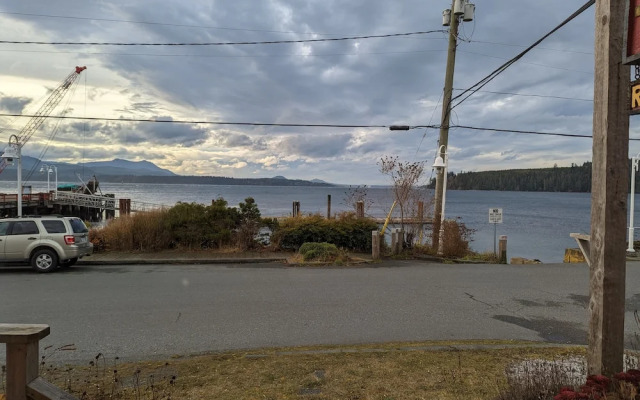 Gordie's Inn & Suites