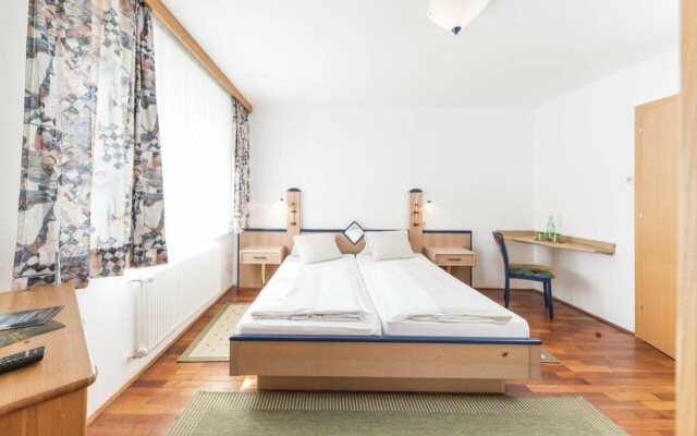 Zur Post & Appartementhaus Kern