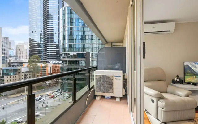 ReadySet Apartments at Southbank Condos