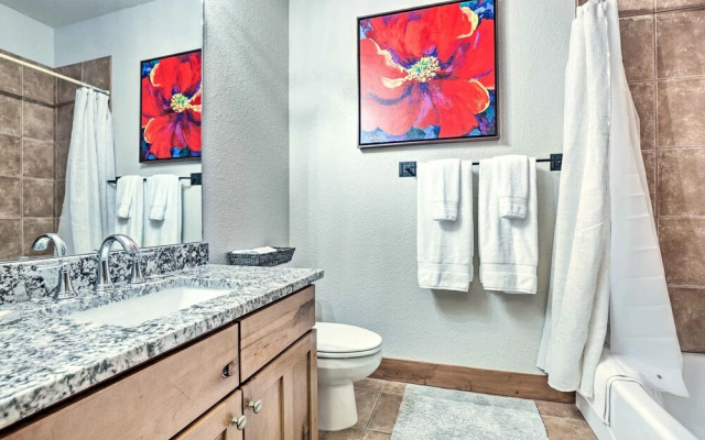 Ski-in/ski-out: Centrally Located Granby Condo!