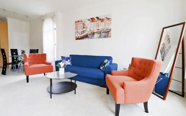 LAs Premier Apartments