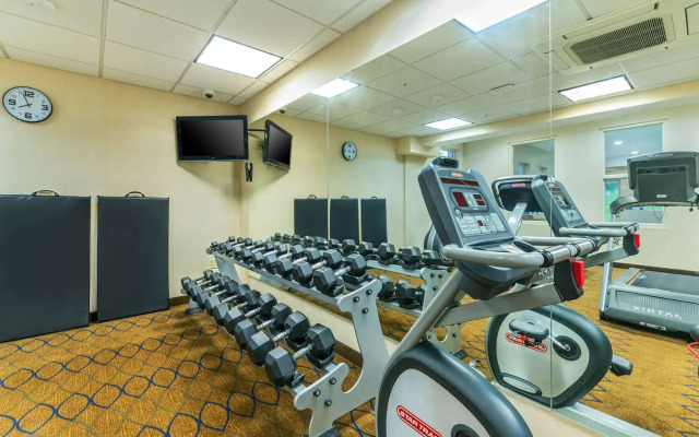 Comfort Inn & Suites