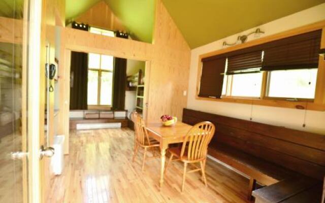 Station Touristique Pin Rouge