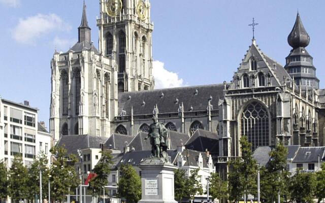 Holiday Inn Express Antwerp City-North by IHG