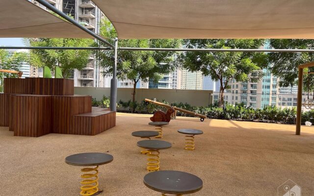 Luxury Burj Royale in the heart of Downtown