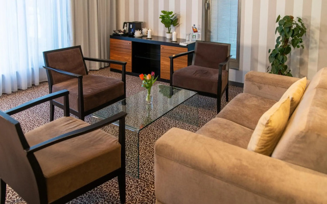 Hotel Avance
