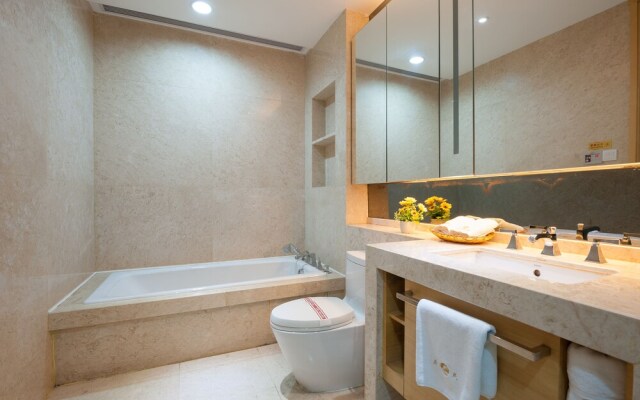 Yicheng Pazhou Poly World Trade Centre Apartment