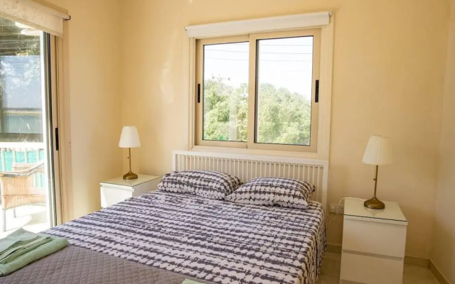 Captivating Lake & Oceanview Getaway House