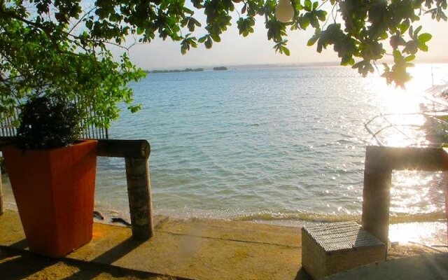 Island French Resort