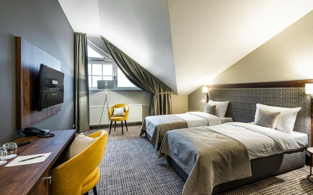 Sezony. Restauracja i Hotel