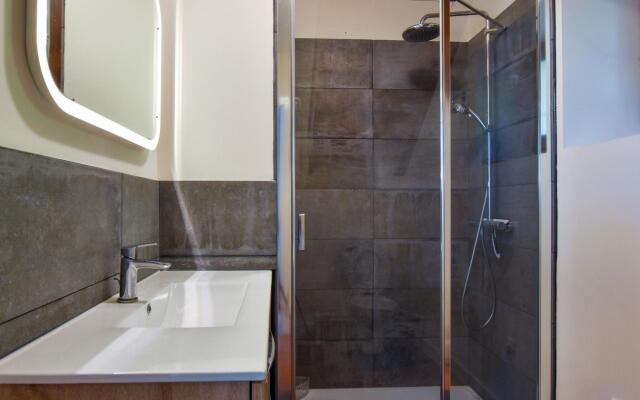 Gorgeous Mansion in Thizay With Private Swimming Pool!