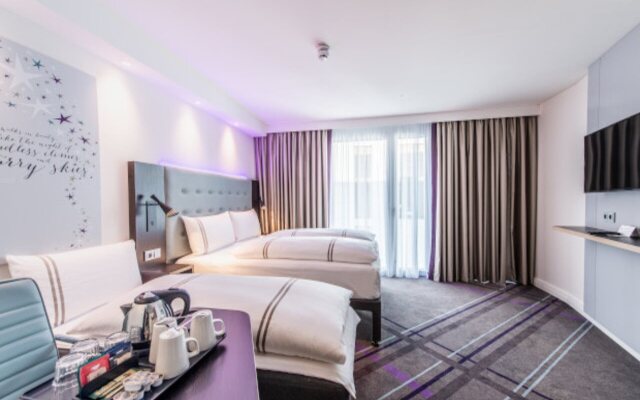 Premier Inn Stuttgart City Centre