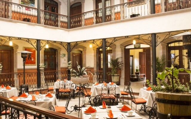 La Casa De Los Dos Leones