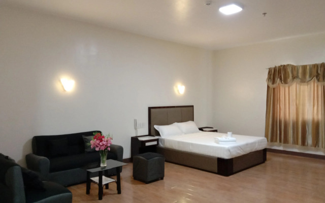 Meaco Royal Hotel- Lucena