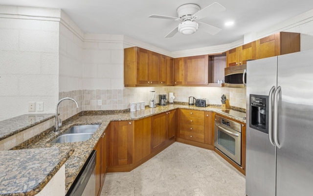 Royal Apartment at Westmoreland