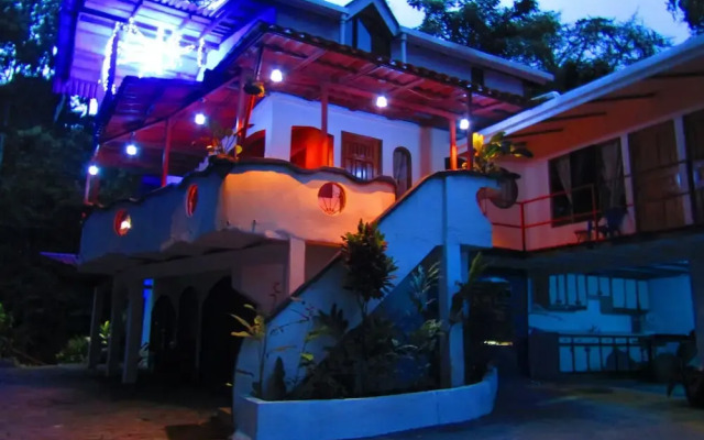 Agua Inn