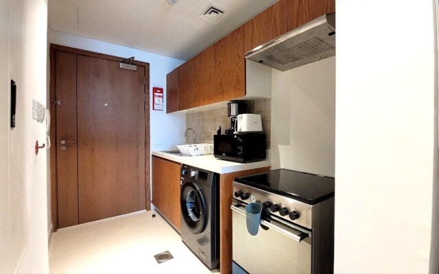Pristine Studio with Canal View - 703