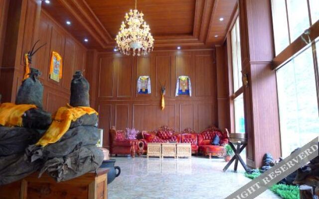 Yajiang Kangba Hanzi Hotel