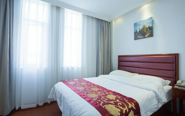 GreenTree Inn Shanghai FTA Waigaoqiao Free Trade Zone North Subway Station Shell Hotel