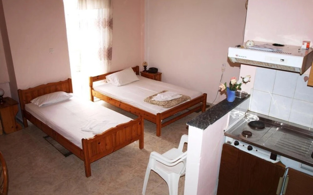 Hotel Pyrgos