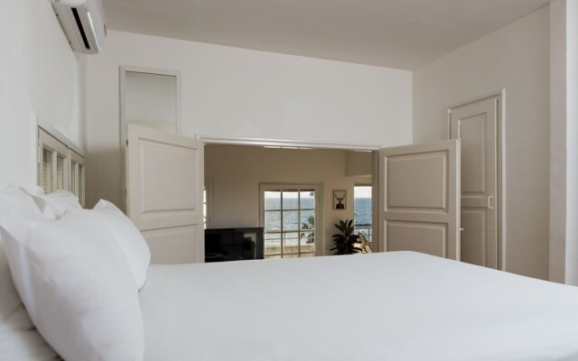 Gordon Beach House
