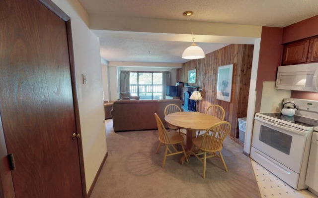 Mt Green 3-e10 in Killington