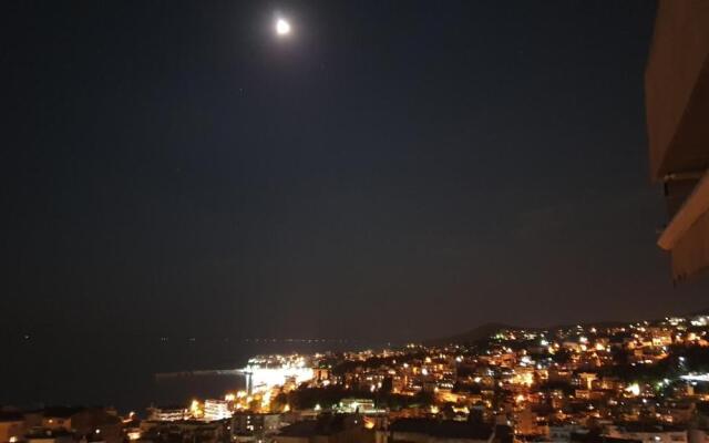 Christos house-- Comfortable apartment with great view!
