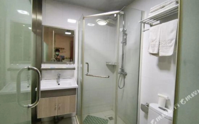 Zhapu Tianfei Business Hote