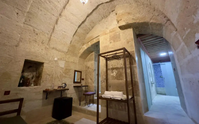 Almula Cave