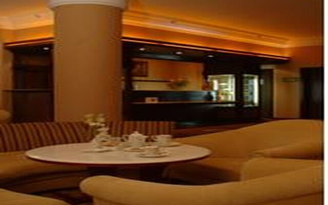 Issham Hotel