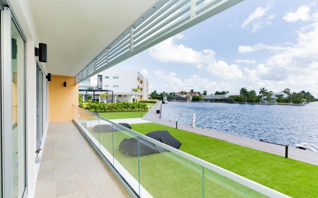 ONE Canal Point