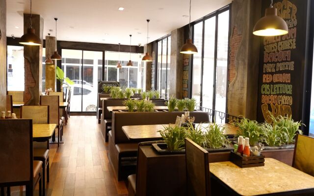 Arcadia Maephim Serviced Apartment