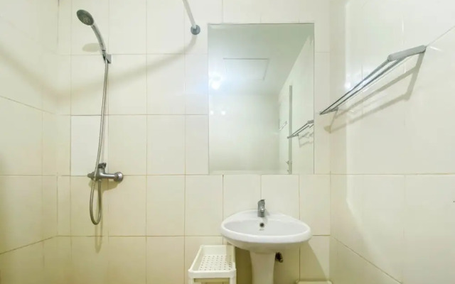 Cozy Stay Studio At Ambassade Kuningan Apartment