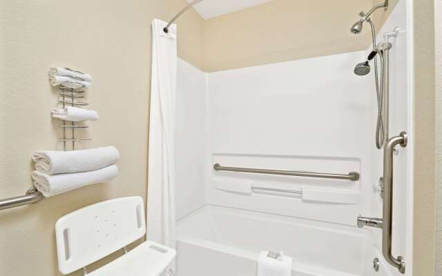 Super 8 by Wyndham Spokane/West