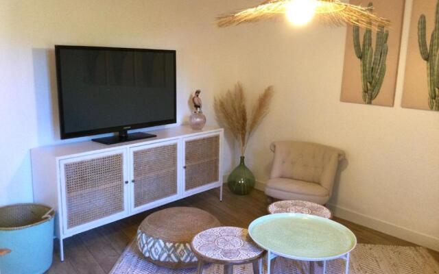 La Boheme. Maison de Village Cosy, Jardin Et Spa.