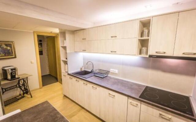 HostGost at BAMS (Private Spa included)