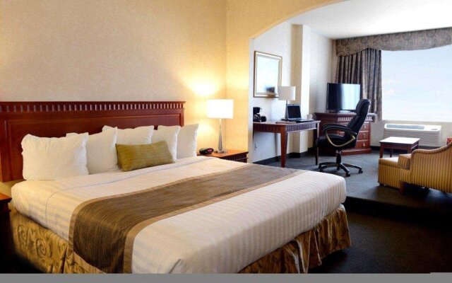 Doubletree By Hilton Montreal Airport