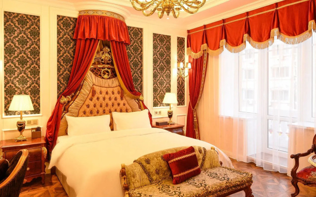 Mansion 1903 Hotel