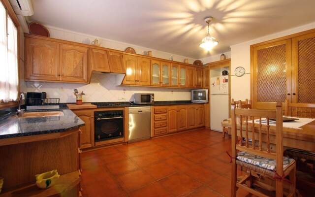 Villa - 3 Bedrooms with Pool - 103124