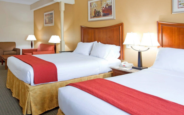 Four Points by Sheraton Fayetteville Fort Bragg