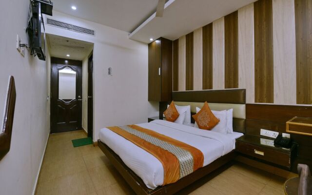 OYO 1721 Hotel Crown Royale
