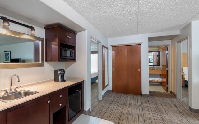 Holiday Inn Express & Suites Wheat Ridge-Denver West by IHG