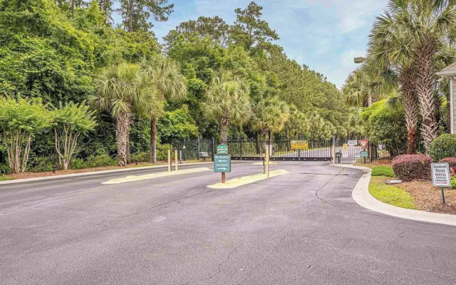 Savannah Shores