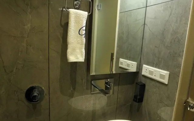 Hotel Gc Grand Inn