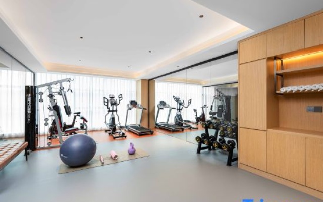 Vienna International Hotel (Luxian High Speed Railway Station Government Affairs Center) – Sports – Luzhou