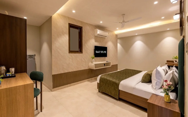 Saltstayz Premier - Paschim Vihar