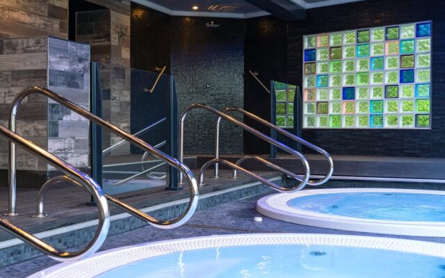 Fairlawns Hotel and Spa