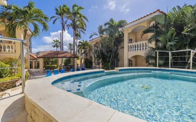Charming Condo in Prime Location Wacamaya Condos
